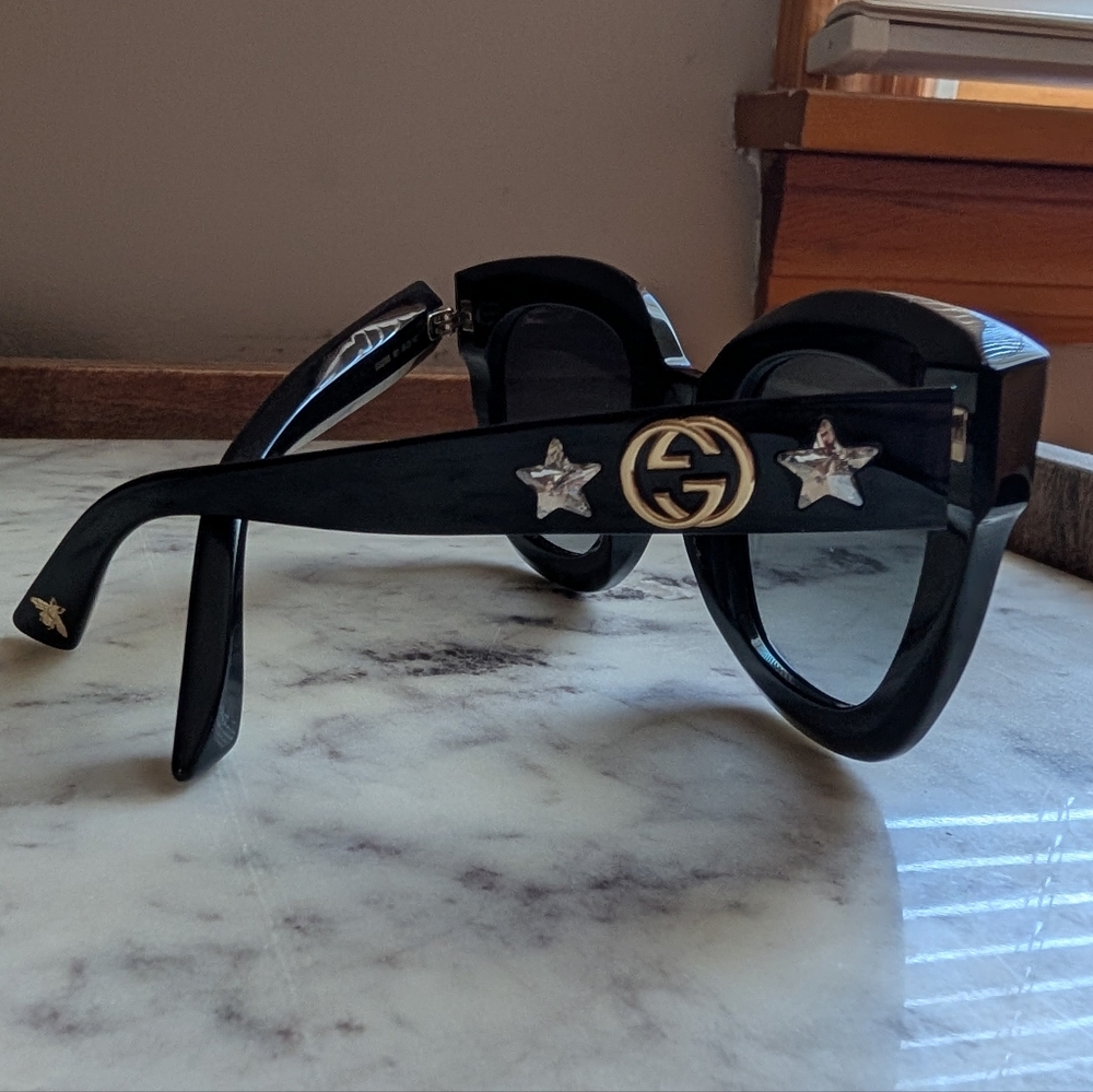 Gucci Black Sunglasses with Gold Accents - Picture 3 of 9